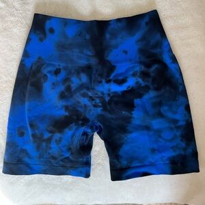 black & blue tie dye biker shorts